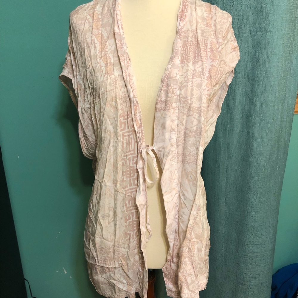 Victoria’s Secret coconut mosaic kimono light robe